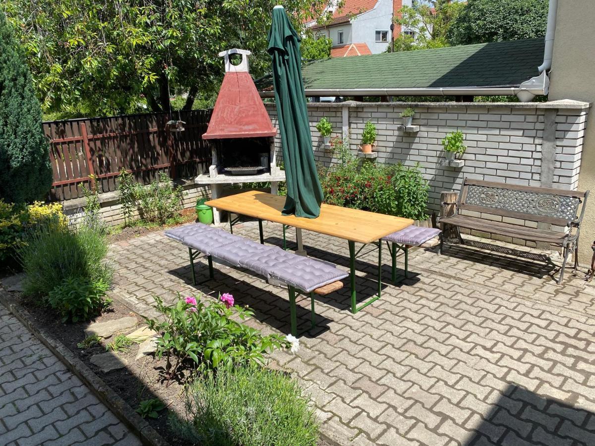 Szomszed Haz Apartment Keszthely Bagian luar foto